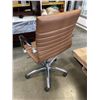 Image 2 : ROLLING OFFICE CHAIR