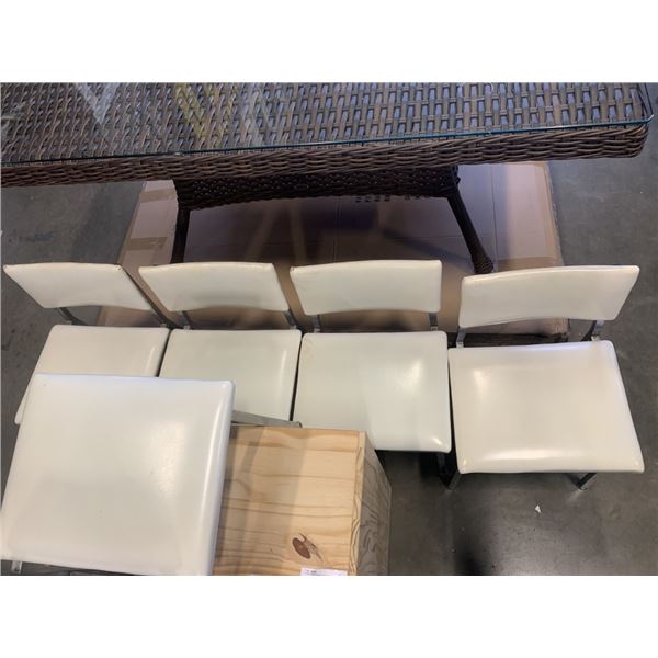 4 RETRO DINING CHAIRS AND DINING TABLE
