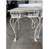 Image 3 : 2 METAL DECORATIVE END TABLES