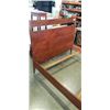 Image 2 : QUEEN SIZED BED FRAME