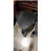 Image 3 : 2 MATCHING BLACK STOOLS
