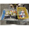 Image 1 : BASKET WITH PEELER, MASHER KITCHEN UTENCILS, DRAIN PLUGS, PIZZA CUTTER, BAG CLIPS AND MORE