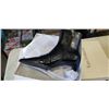 Image 3 : 5 PAIRS OF WOMENS BOOTS, SIZE 7