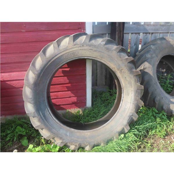 14.9-38 Tractor Tire 
