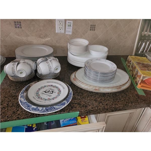 Corelle Plates, Crown Victoria, A