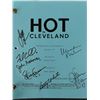 Image 1 : Hot in Cleveland cast signed script