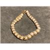 Image 4 : 18kt Gold and Pearl Bracelet