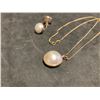 Image 2 : 14kt Gold Chain with Pearl Pendent and Earrings
