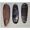 Image 2 : 3 Vintage Butt Pads & Leather Military Sling