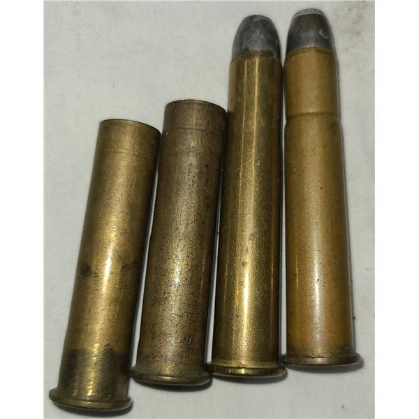40-82 Win Collector Ammunition Vintage  - 2 rds + 2 Brass as Shown