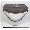 Image 1 : SMALL LIDDED CLEANING BUCKET