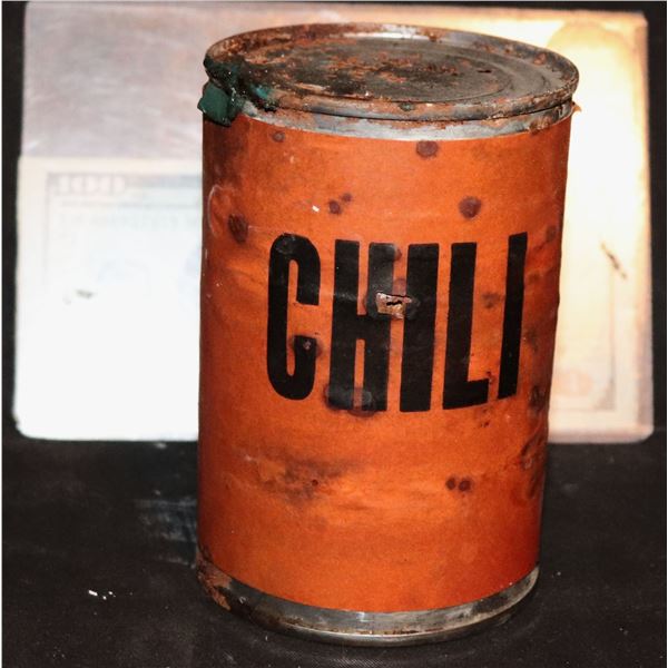 DICK TRACY CHILI CAN SCREEN USED & MATCHED