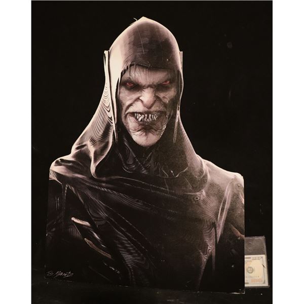 AVENGERS INFINITY WAR & ENDGAME CORVUS GLAIVE FILMING STAND IN SUPER HERO