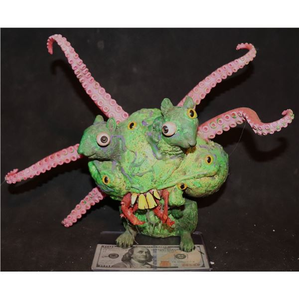 BIG BROTHER BENNY THE BB SQUIRREL ALIEN MONSTER SCREEN MATCHED