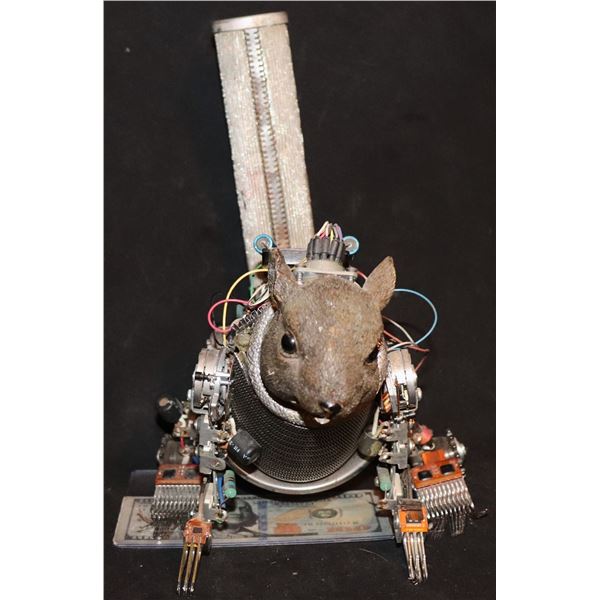 BIG BROTHER BENNY THE BB SQUIRREL CYBORG ROBOT SCREEN MATCHED