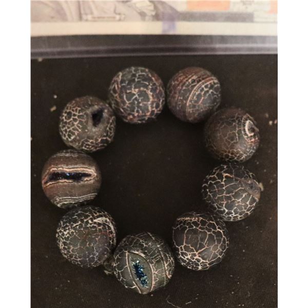 BLACK PANTHER WAKANDA FOREVER VIBRANIUM CRYSTAL BRACELET SUPER HERO