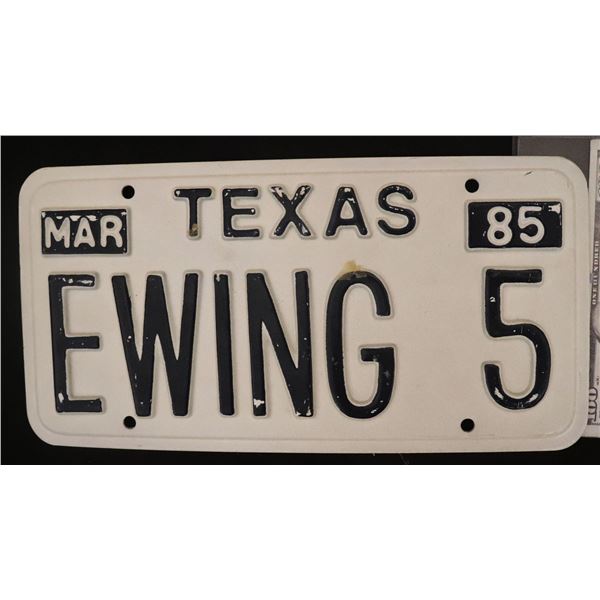 DALLAS TV EWING 5 LUCY PLASTIC 1985 TEXAS LICENSE PLATE SCREEN MATCHED