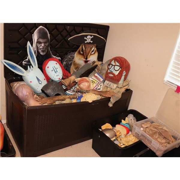 SUPER HERO HORROR SCI/FI PROP & COSTUME WHOLESALE HORDE $10 PER ITEM B NO RESERVE