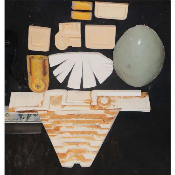 ZZ BIBLE MAN SUPER HERO COSPLAY GREEBLES LOT OF 10 D