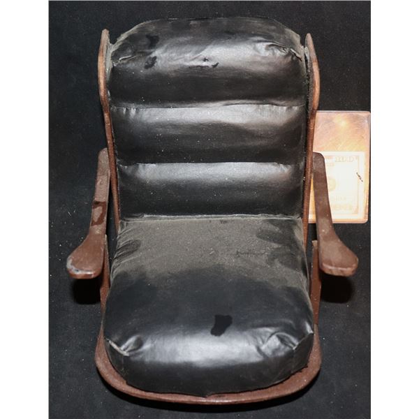 ZZ BIG BROTHER BENNY THE BB SQUIRREL CHAIR