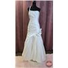 Image 1 : WEDDING GOWN : Size 12 : Allure : 8750 : Ivory