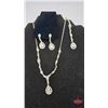 Image 2 : ACCESSORY : Necklace & Earrings w/Backdrop