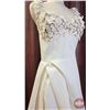 Image 3 : WEDDING GOWN : Size 16 : Justin Alexander : 99233 "Bobbie" : Ivory/Nude