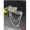 Image 2 : ACCESSORY : Brooch : Bridal Classics