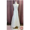 Image 1 : WEDDING GOWN : Size 6 : Alfred Angelo : 2560 : Ivory