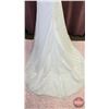Image 9 : WEDDING GOWN : Size 6 : Alfred Angelo : 2560 : Ivory