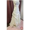 Image 5 : WEDDING GOWN : Size 8 : Wishes : MMB84 (2362) : Ivory/Silver