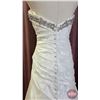 Image 6 : WEDDING GOWN : Size 12 : Allure : 8622 : Diamond White