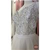 Image 4 : WEDDING GOWN : Size 26: Allure : 9-000 : Ivory