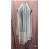 Image 1 : ACCESSORY : Veil : Bridal Classics : V-689 : Ivory