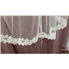 Image 3 : ACCESSORY : Fingertip Veil : Joshue B : Brooke Veil : Ivory