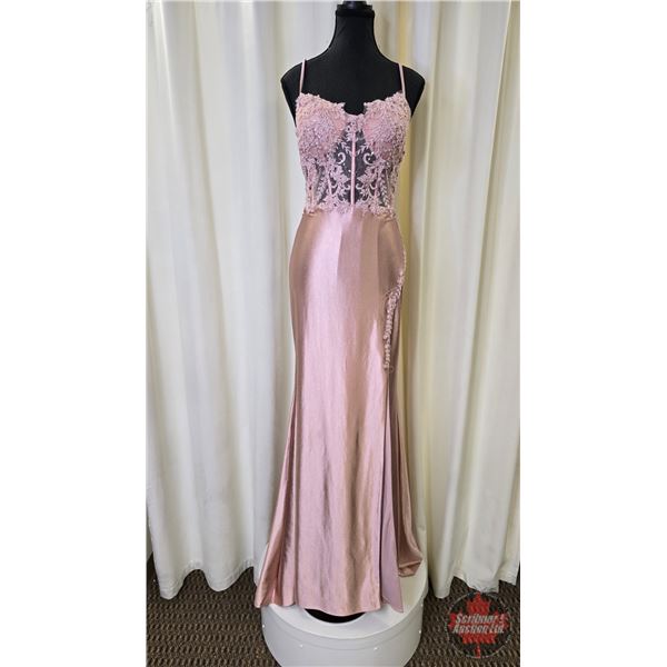 GRAD GOWN : Size 12 : Monsini : 31931 : Dusty Rose
