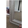 Image 5 : FIXTURE : Large Bevelled Mirror w/Silver Frame