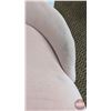 Image 11 : FIXTURE : Pink Velvet Tufted Bar Stool