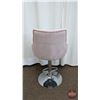 Image 3 : FIXTURE : Pink Velvet Tufted Bar Stool