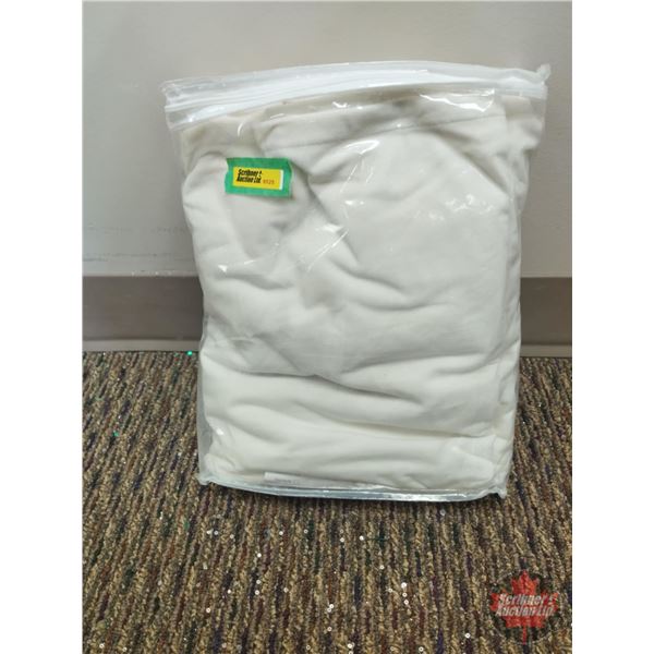 FIXTURE : Velvet Curtains (2)