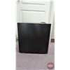 Image 2 : FIXTURE : Galanz Mini Fridge