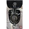 Image 11 : FIXTURE : Amazon Basics Coffee Pot
