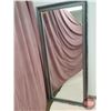 Image 2 : FIXTURE : Large Mirror w/Silver Frame