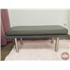 Image 1 : FIXTURE : Padded Top Bench