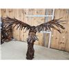 Image 6 : Spectacular Hand Carved Driftwood Eagle Sculpture
