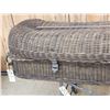 Image 2 : 1800s Wicker Viewing Casket