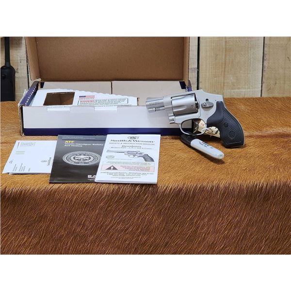 Smith & Wesson Model 642 Airweight. .38 S&W Spl