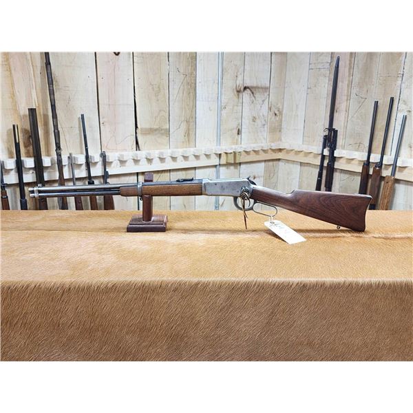 Winchester Model 94 Saddle Ring Carbine 25-35 Lever Action Rifle