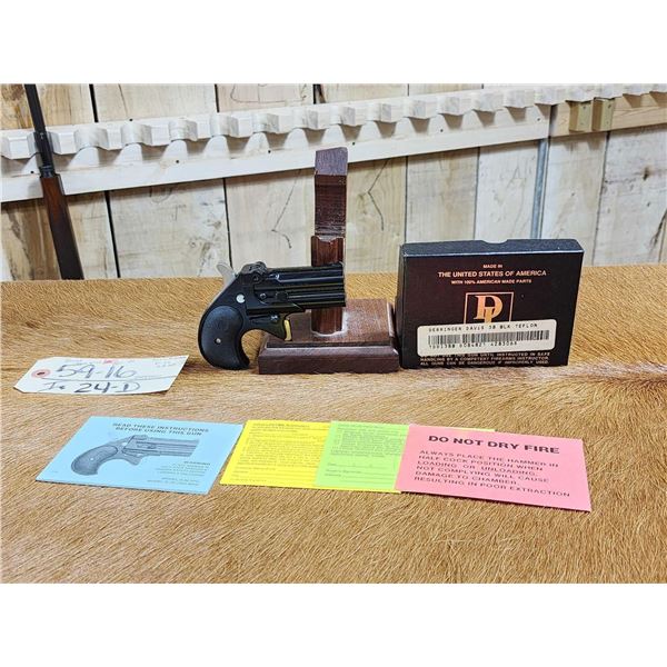 Davis Industries Model D38 .38 Spl Derringer