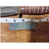 Image 7 : Vintage Camillus Fixed Blade Knife W / Scabbard